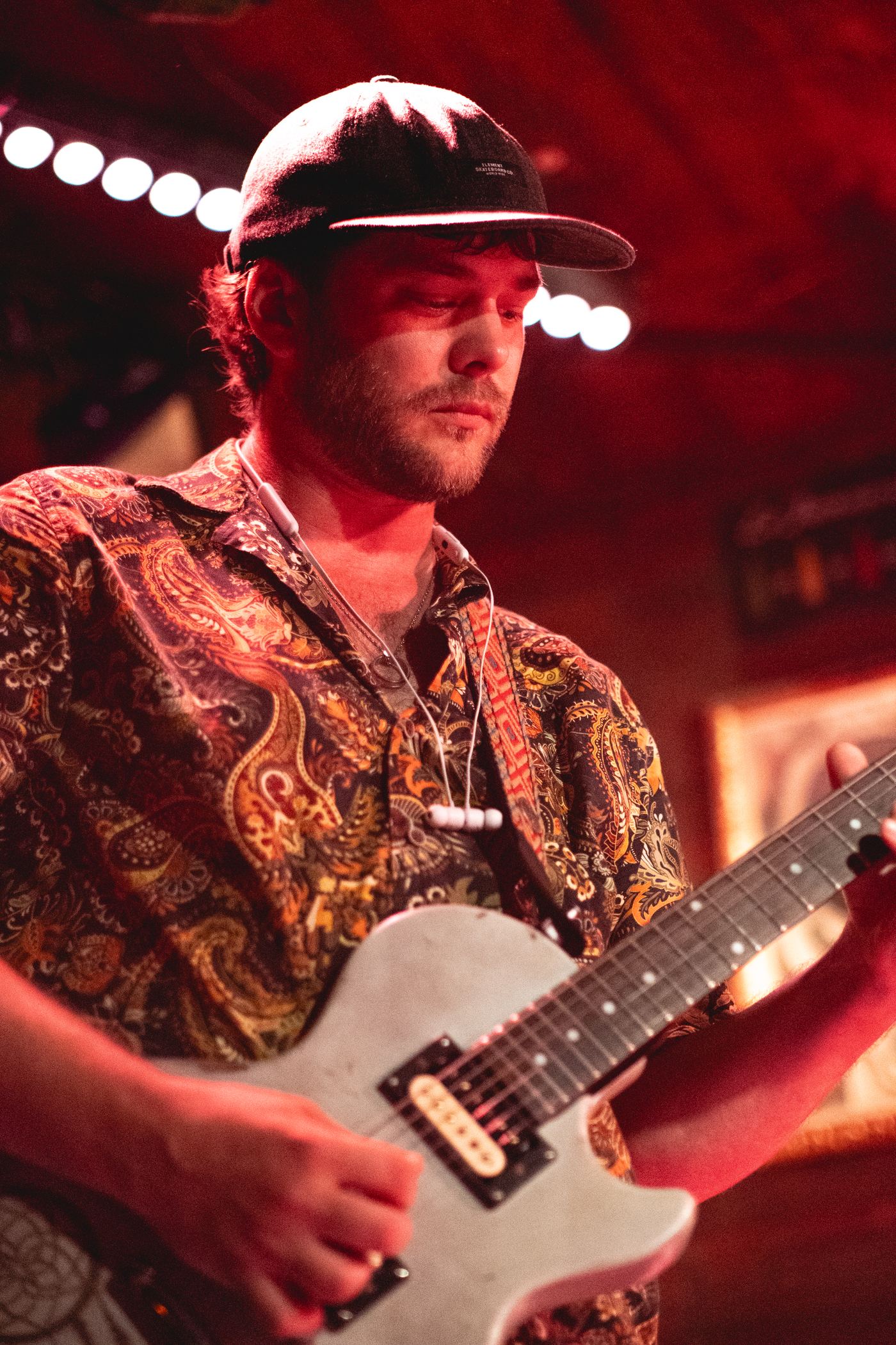 Dennis Kjellqvist on guitar
